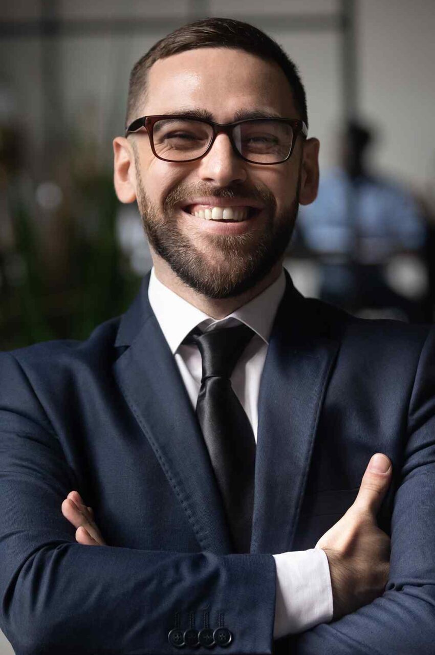 https://www.innovethos.com/wp-content/uploads/2020/08/team_05-850x1280.jpg